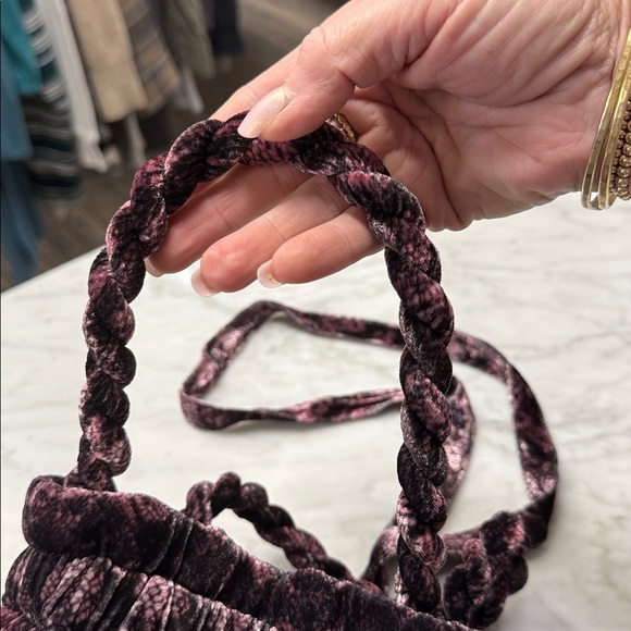 Johnny Was NWT Ulla Velvet Maroon Leopard Flo Embroidered Crossbody Pouch Bag - Picture 3 of 14